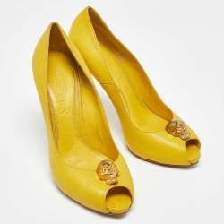 Alexander McQueen Yellow Leather Embellished Skull Peep Toe Pumps Size 38