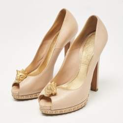 Alexander McQueen Beige Leather Skull Detail Studded Platform Peep Toe Pumps Size 37.5