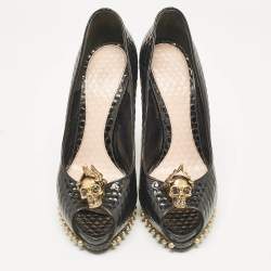 Pre Owned Alexander McQueen Black Patent Leather Skull Embellished Platform Pumps Size 41
