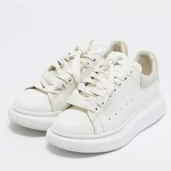 Pre Owned حذاء رياضي ألكساندر ماكوين لاري جلد أبيض / ذهبي مقاس أوروبي  36.5