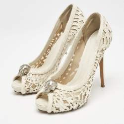 Alexander McQueen White Leather and Calf Hair Skull Embellished Peep Toe Pumps Size 40