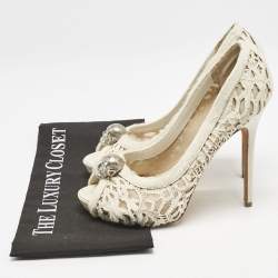 Alexander McQueen White Leather and Calf Hair Skull Embellished Peep Toe Pumps Size 40