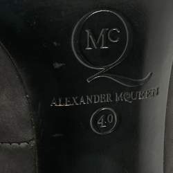 Pre Owned Alexander McQueen Black Leather Studded Platform Pumps Size 40