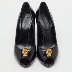 Pre Owned Alexander McQueen Black Patent Leather Crystal Embellished Skull Peep Toe Pumps Size 37.5