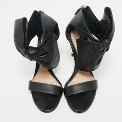 Pre Owned Alexander McQueen Black Leather Bow Detail Sandals Size 37