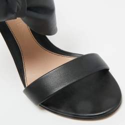 Pre Owned Alexander McQueen Black Leather Bow Detail Sandals Size 37