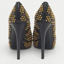 مملوكة مسبقًا Alexander McQueen Black Studded Leather Platform Pumps Size 40