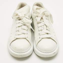 مملوكة مسبقًا Alexander McQueen White Leather and Suede Oversized Low Top Sneakers Size 37