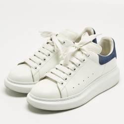 مملوكة مسبقًا Alexander McQueen White/Blue Leather and Suede Oversized Sneakers Size 40