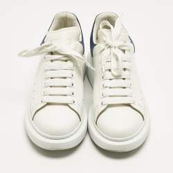 مملوكة مسبقًا Alexander McQueen White/Blue Leather and Suede Oversized Sneakers Size 40