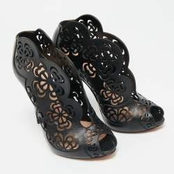 Pre Owned Alexander McQueen Black Floral Laser Cut Leather Peep Toe Booties Size 35