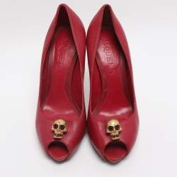 Pre Owned Alexander McQueen Red Leather Crystal Embellished Skull Detail Peep Toe Platform Pumps Size 38.5