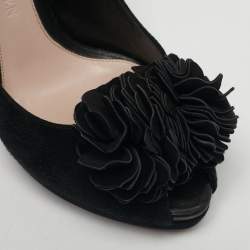 مملوكة مسبقًا Alexander McQueen Size 40 Black Suede Flower Detail Peep Toe Platform Pumps