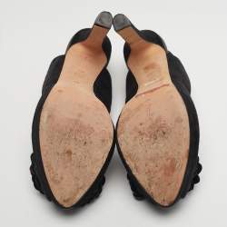 مملوكة مسبقًا Alexander McQueen Size 40 Black Suede Flower Detail Peep Toe Platform Pumps