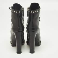 Pre Owned حذاء بوت للكاحل ألكسندر ماكوين جلد أسود مقاس 36