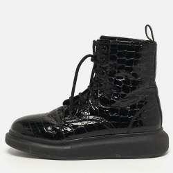 مملوكة مسبقًا Alexander McQueen Oversized Size 41 Black Croc Embossed Patent Leather High Top Sneakers