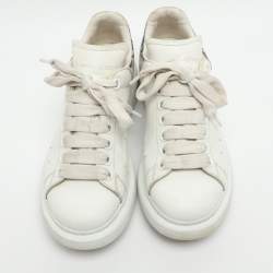 Pre Owned حذاء رياضي أليكسندر ماكوين جلد أبيض نمط كبير عنق منخفض مقاس 36.5