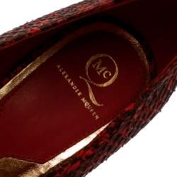 Pre Owned Alexander McQueen Red Embossed Snakeskin Leather Ankle Strap Spike Studded Wedge Pumps Size 39