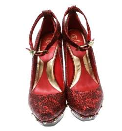 Pre Owned Alexander McQueen Red Embossed Snakeskin Leather Ankle Strap Spike Studded Wedge Pumps Size 39