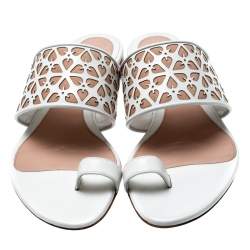 Pre Owned Alexander McQueen White/Beige Laser Cut Leather And Suede Toe Ring Flat Sandals Size 38