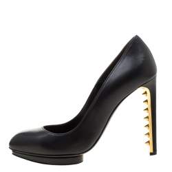 Pre Owned Alexander McQueen Black Leather Spike Heel Pumps 37.5