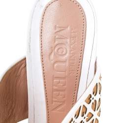 Pre Owned Alexander McQueen White/Beige Laser Cut Leather Block Heel Sandals Size 40