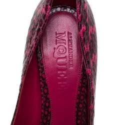 Pre Owned Alexander McQueen Majenta/Black Python Skull Studded Peep Toe Pumps Size 38.5
