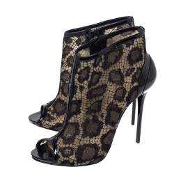 Pre Owned Alexander McQueen Black Lace And Patent Leather Peep Toe Booties Size 38