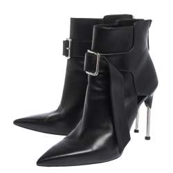 Pre Owned Alexander McQueen Black Leather Buckle Pointed Toe Booties Size 40
