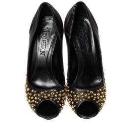 Pre Owned Alexander McQueen Black Leather Studded Peep Toe Pumps Size 38.5