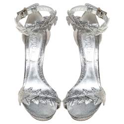 Pre Owned Alexander McQueen Metallic Silver Textured Leather Ivy Leaf Embellished Open Toe Sandals Size 39.5