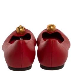 Pre Owned حذاء فلات باليه أليكساندر ماكوين سيتي جمجمه جلد أحمر مقاس 39