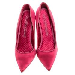 Pre Owned Alexander McQueen Pink Satin Heart Pointed Toe Pumps Size 39