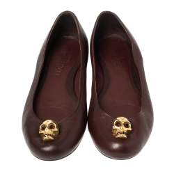Pre Owned Alexander McQueen Burgundy Leather Skull City Ballet Flats Size 38