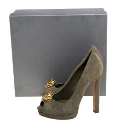 مملوكة مسبقًا حذاء كعب عالى أليكساندر ماكوين مقدمة مفتوحة جمجمة رمادية داكنة سويدى أخضر زيتونى مقاس 36.5