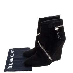 Pre Owned Alexander McQueen Black Suede Skull Wedge Boots Size 40