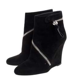 Pre Owned Alexander McQueen Black Suede Skull Wedge Boots Size 40