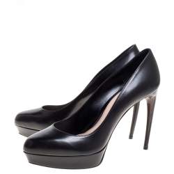 Pre Owned Alexander McQueen Black Leather Curved Heel Platform Pumps Size 38
