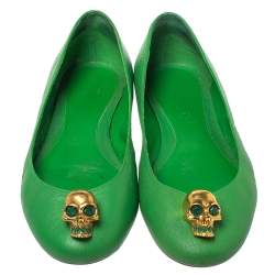 Pre Owned Alexander McQueen Green Leather Skull Embellished Ballet Flats Size 37