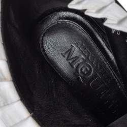 Pre Owned بوت للكاحل أليكساندر ماكوين قطيفة وقماش أبيض/أسود بطيات وفيونكة مقاس 38