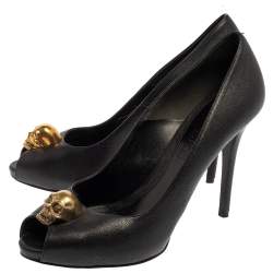 Pre Owned Alexander McQueen Black Leather Peep Toe Skull Pumps Size 39.5