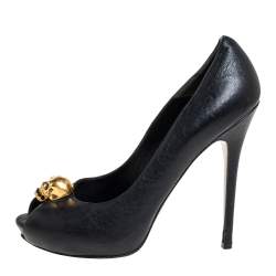 Pre Owned Alexander McQueen Black Leather Crystal Embellished Skull Detail Peep Toe Platform Pumps Size 40
