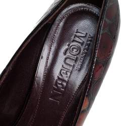 Pre Owned Alexander McQueen Brown Crocodile Embossed Leather Peep Toe Pumps Size 40