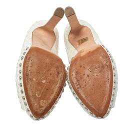 مملوكة مسبقًا Alexander McQueen Python Skull Studded Peep Toe Platform Pumps Size 38 