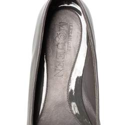 Alexander McQueen Grey Patent Leather Sequin Skull Smoking Slippers Size 39