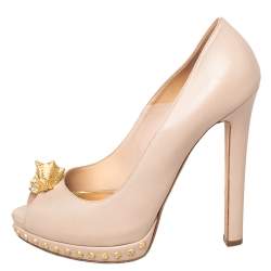مملوكة مسبقًا Alexander McQueen Beige Leather Skull Embellished Peep Toe Platform Pumps Size 41
