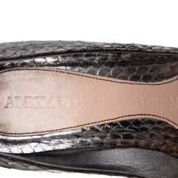 Pre Owned Alexander McQueen Black/Silver Python Platform Pumps Size 36