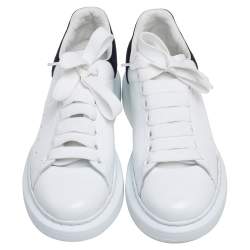 Pre Owned حذاء رياضي أليكساندر ماكوين سويدي وجلد أبيض - أسود  بنمط كبير مقاس أوروبي 37 