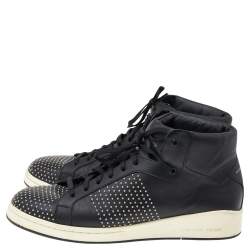 مملوكة مسبقًا حذاء رياضي أليكساندر ماكوين جلد أسود مرصع  بعنق مرتفع مقاس 41