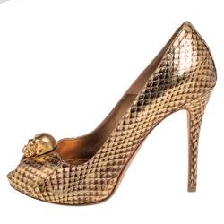 Pre Owned Alexander McQueen Metallic Gold Snakeskin Skull Detail Peep Toe Pumps Size 36